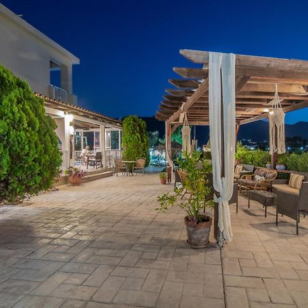Grapevines Hotel Alikanász Kültér fotó