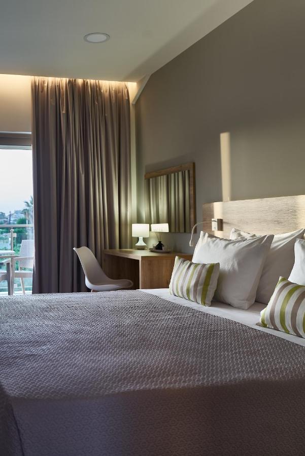 Grapevines Hotel Alikanász Kültér fotó