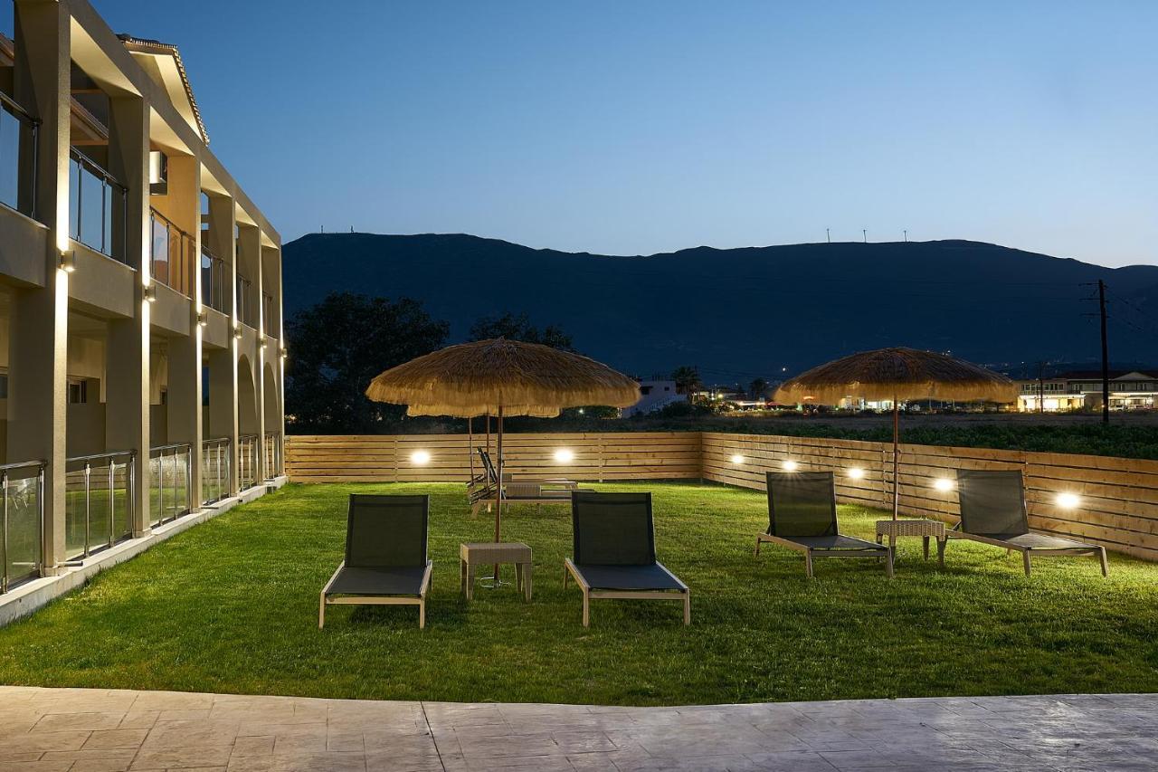 Grapevines Hotel Alikanász Kültér fotó