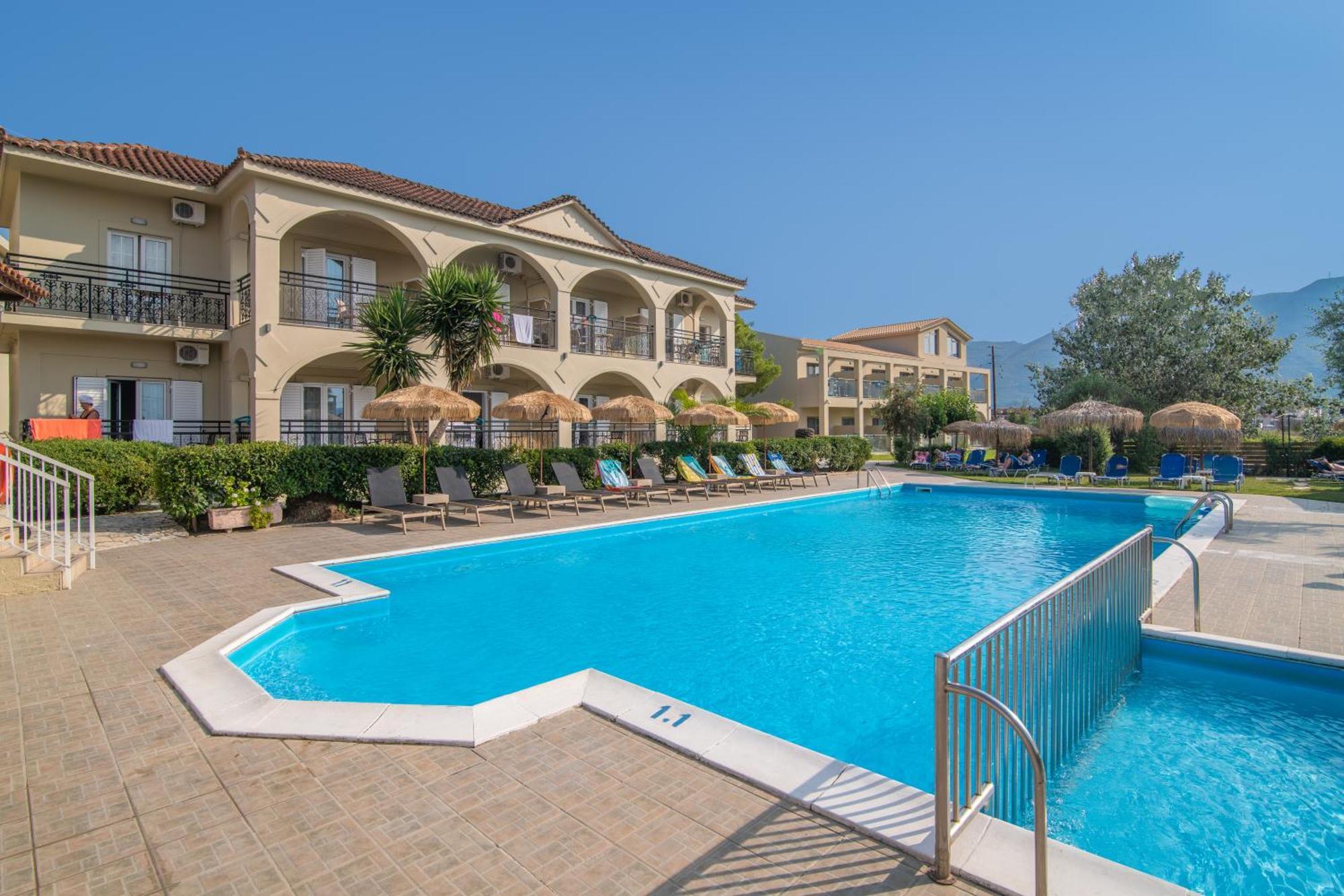Grapevines Hotel Alikanász Kültér fotó