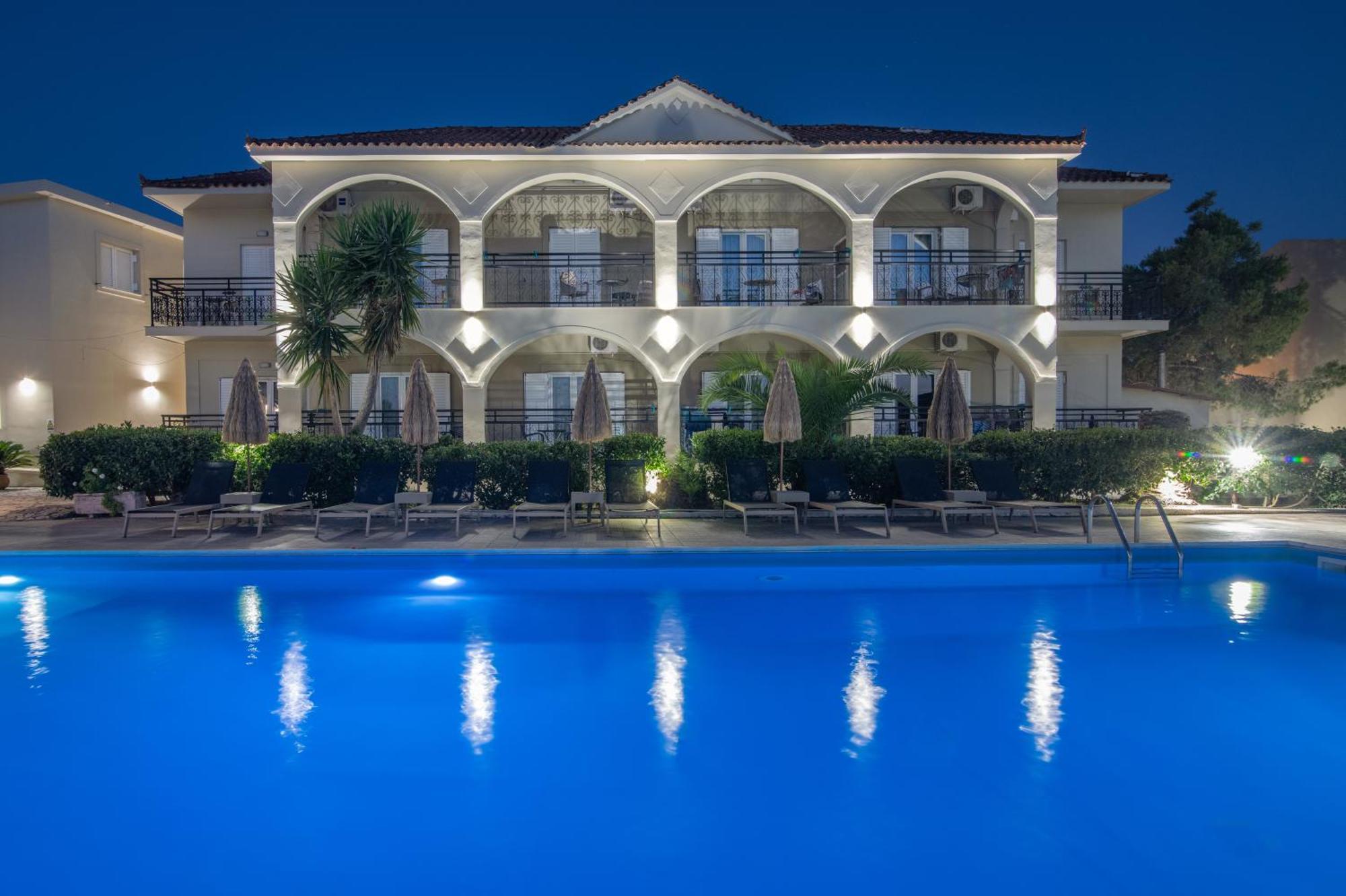 Grapevines Hotel Alikanász Kültér fotó